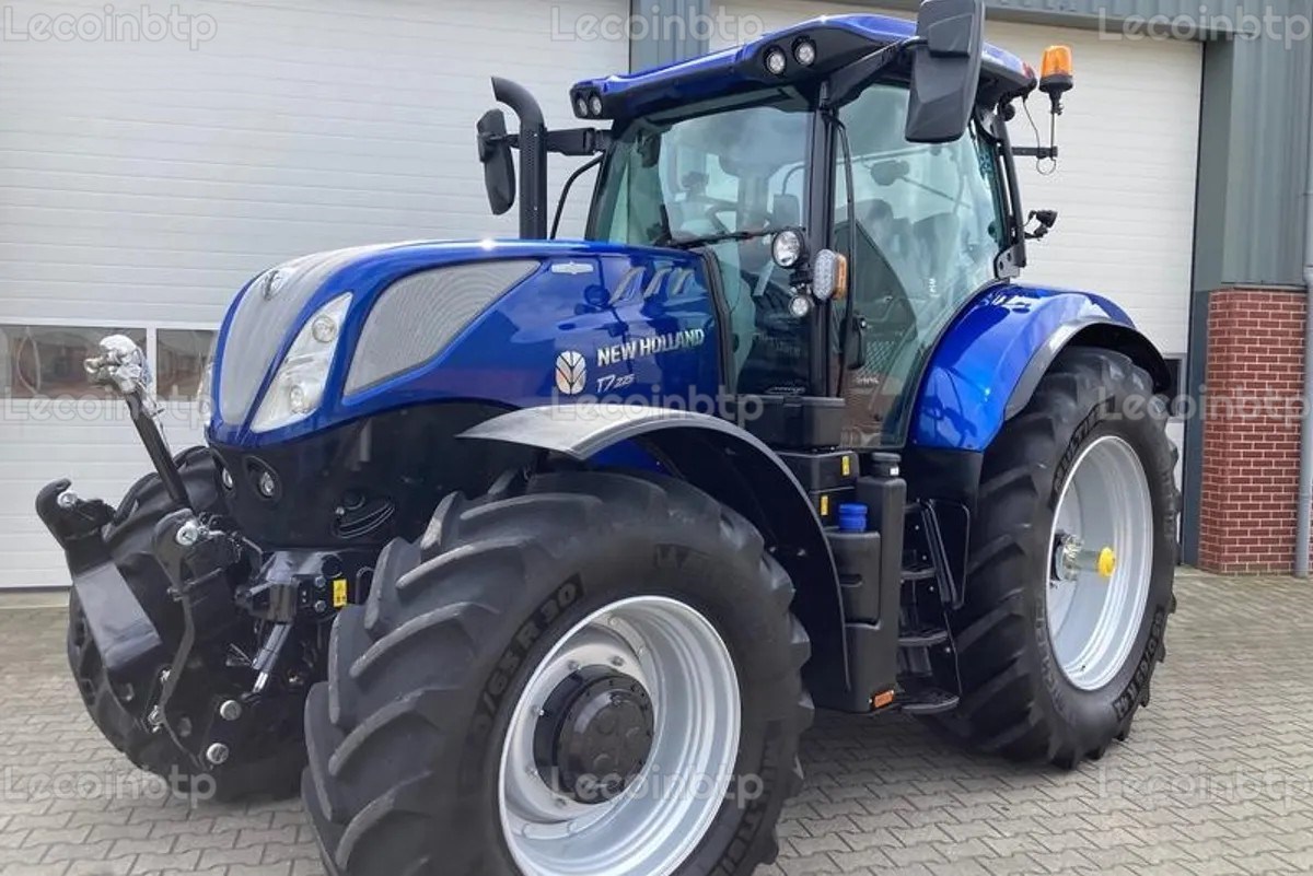 NEW HOLLAND T 7.225