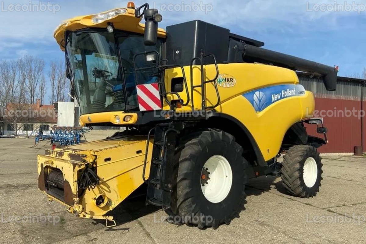 NEW HOLLAND CR 9070 SCR