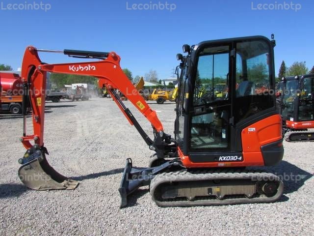 MINI-PELLE Kubota KX 030-4 201