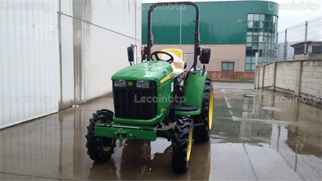 Micro Tracteur JOHN DEERE 3036E 2014