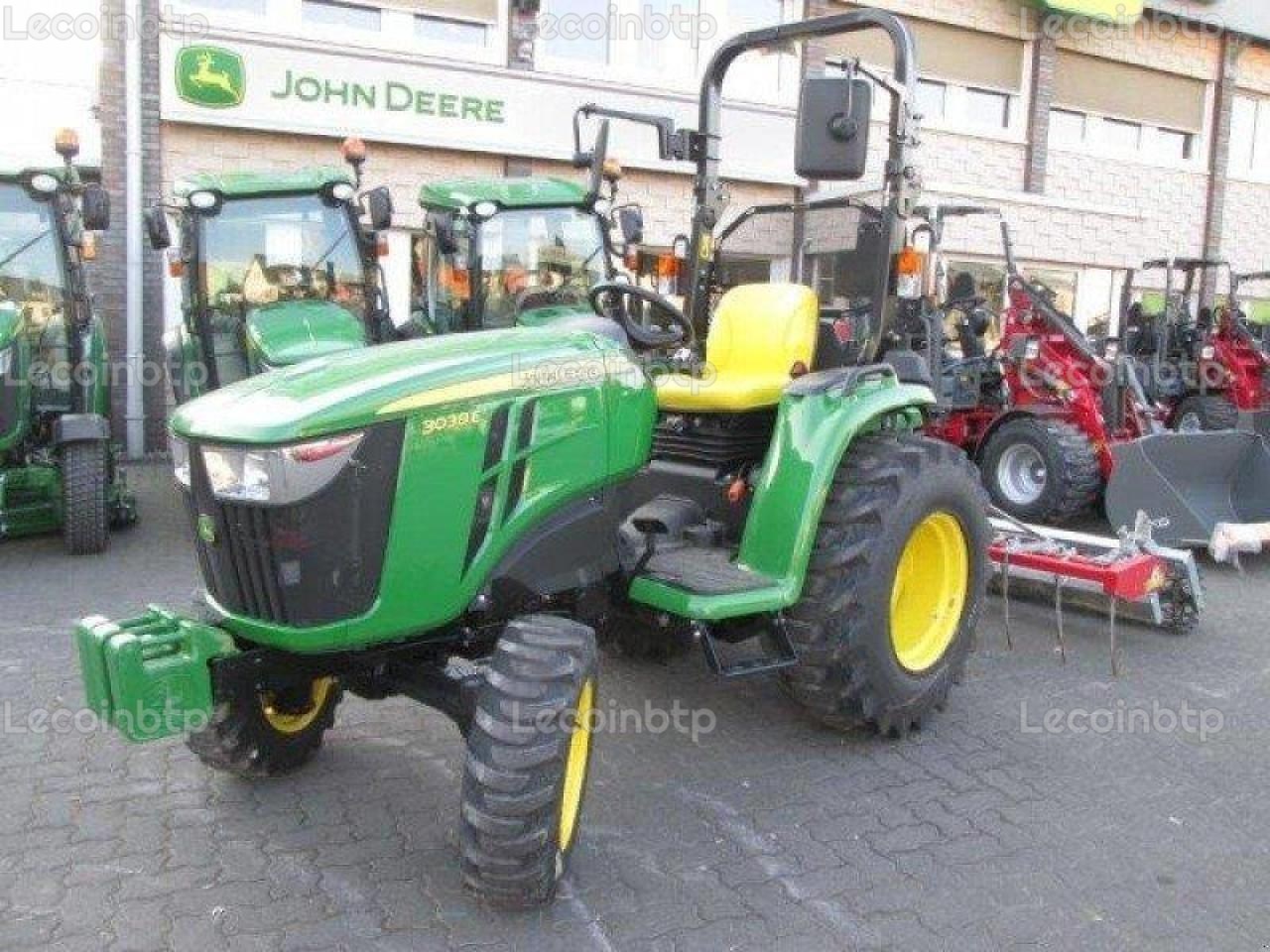 MICRO TRACTEUR John Deere 3038e reitbahn