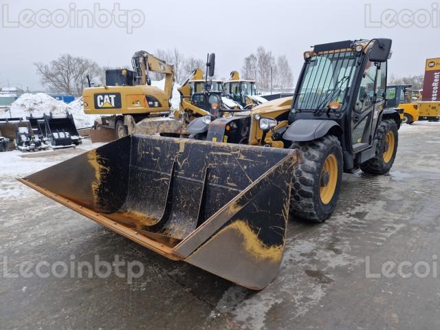 CHARIOT TÉLESCOPIQUE CATERPILLAR TH408D