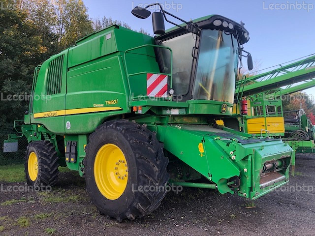 JOHN DEERE T 660i 2011