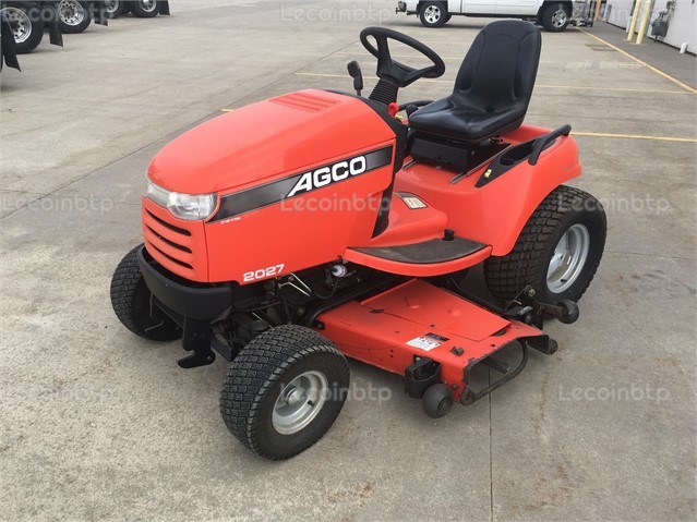 Tondeuse Autoportée AGCO 2027H 2009