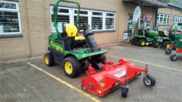 Tondeuse Autoportée JOHN DEERE 1570 2018