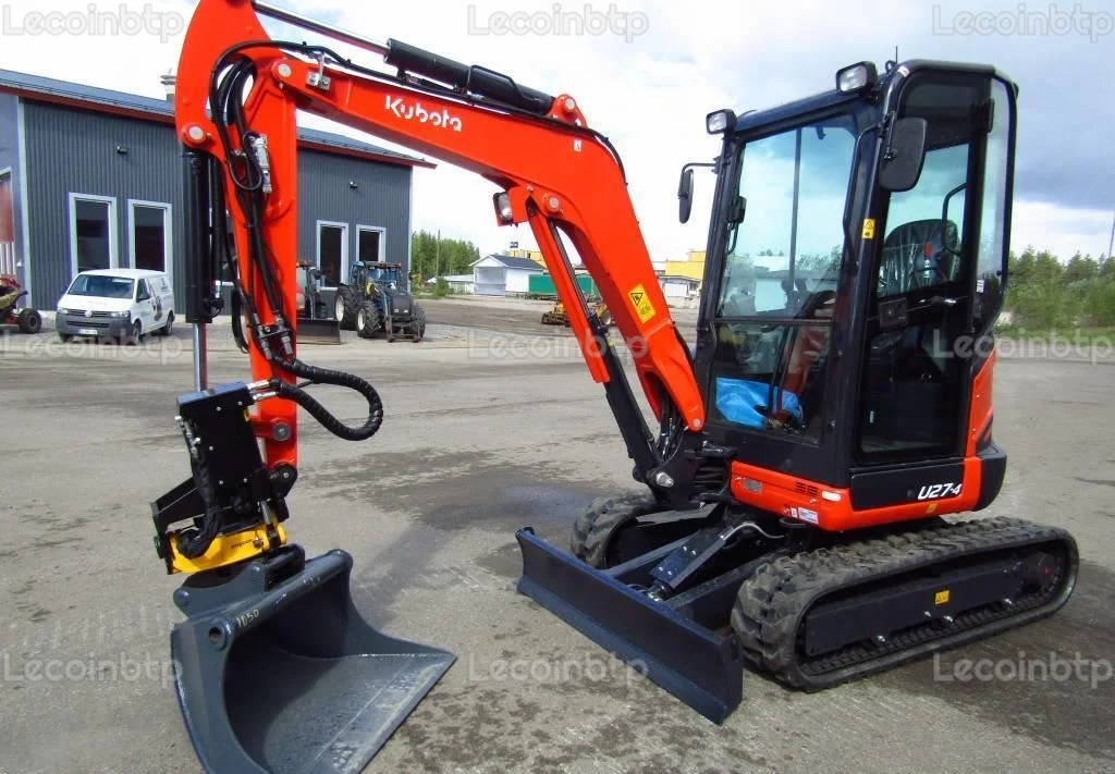 Mini Pelle Kubota U27-4 + Rotateur