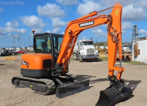 Mini Pelle Doosan DX62R-3