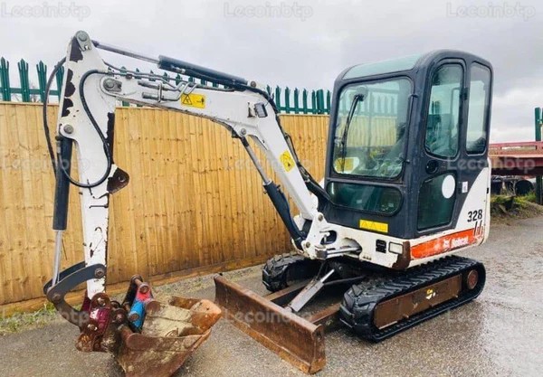 Mini Pelle BOBCAT 328