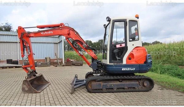 Mini Pelle KUBOTA KX121-3a