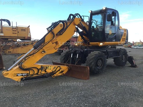 PELLE JCB JS145W