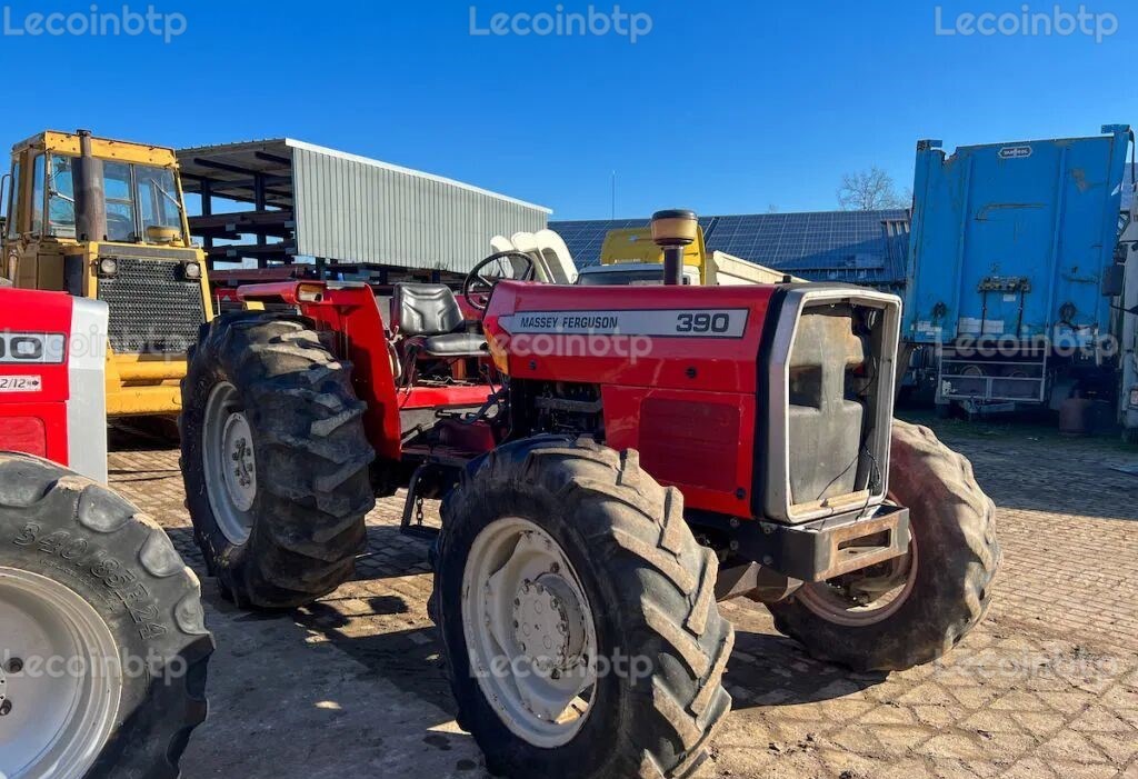 Massey Ferguson 390